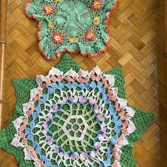 Three vintage handmade doilies, green and multicolor - Picture 12 of 12
